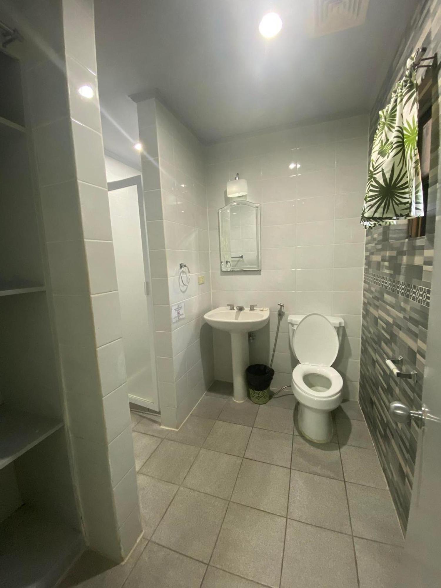 Forest View Leisure Residences Olongapo Buitenkant foto